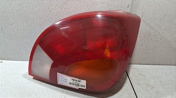 Lanterna Lado Direito  Ford Fiesta 1996 a 2004