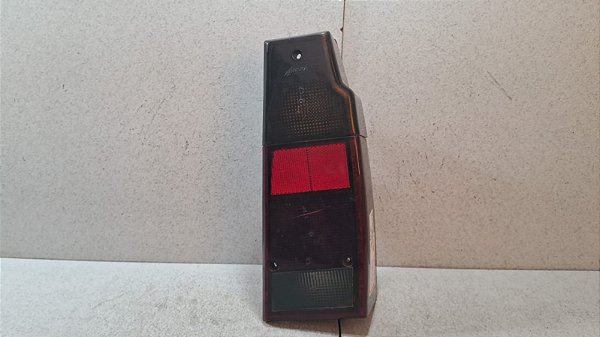 Lanterna Lado Direito VW Saveiro 1983 a 1997 Paralelo