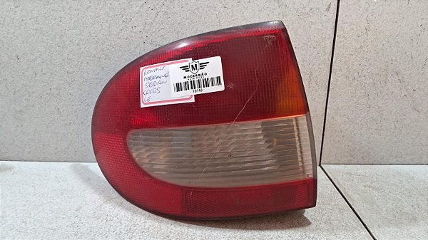 Lanterna Lado Esquerdo Renault Megane Sedan 2000 a 2005