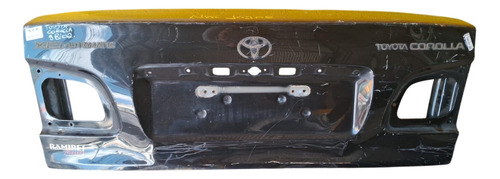 Tampa Traseira Sedan Toyota Corolla 1998 A 2002 Com Detalhe
