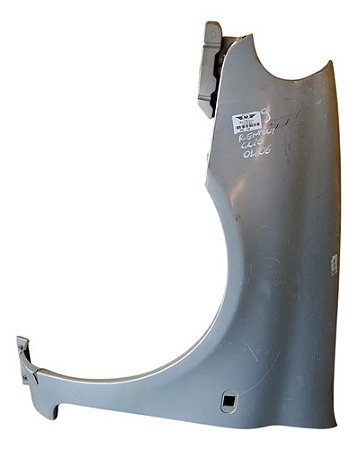 Paralama Lado Esquerdo Renault Clio 2001 A 206 Com Detalhe