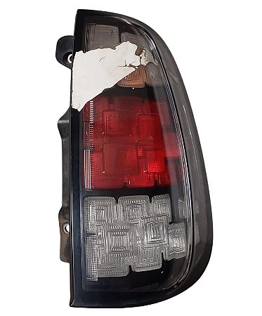 Lanterna  Direito Fiat Uno Vivace fume 2016 a 2018/Detalhe