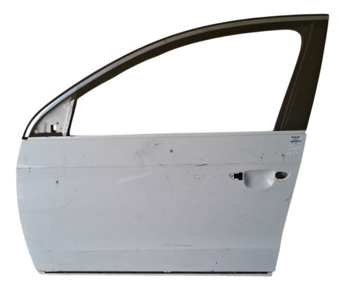 Porta Dianteiro Esquerdo Vw Passat 2013 A 2017 Com Detalhe