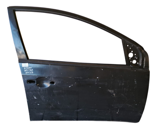 Porta Dianteiro Direito Nissan Sentra 2007 A 2013 Detalhe