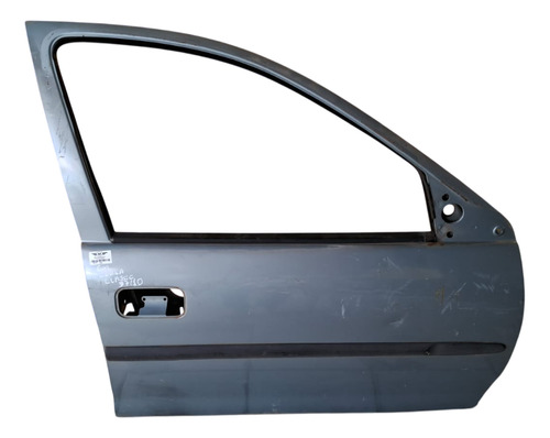 Porta Dianteiro Direito Gm Corsa Classic 1997 A 2010 Detalhe