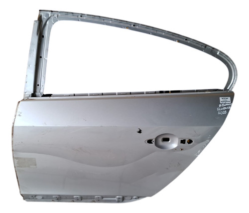 Porta Traseiro Esquerdo Renault Fluence 2011 A 2018 Detalhe