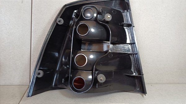 Lanterna Direita Gm Astra hatch 2003 a 2012/ Paralelo