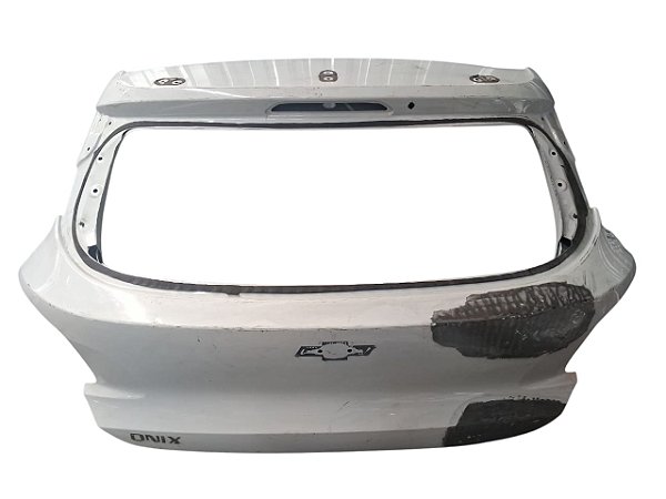 Tampa Traseira Gm Onix Plus hatch 2021 a 2024 Com detalhe