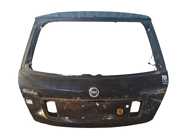 Tampa Traseira Fiat Stilo 2003 a 2011 Com detalhe