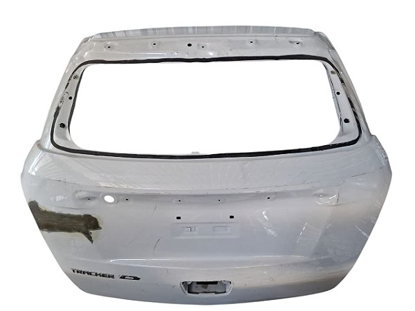Tampa Traseira Gm tracker 2013 a 2020Com detalhe