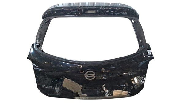 Tampa Traseira Nissan March 2014 a 2019Com detalhe