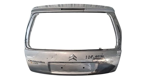 Tampa Traseira Citroen c3 2007 a 2012 Com detalhe