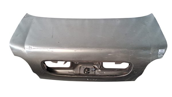 Tampa Traseira Fiat Marea Sedan 1999 a 2001 Com detalhe