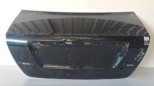 Tampa Traseira Ford Fusion Sedan 2006 a 2009 Com detalhe