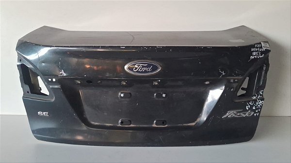 Tampa Traseira Ford New Fiesta Sedan 2010 a 2013 Com Detalhe