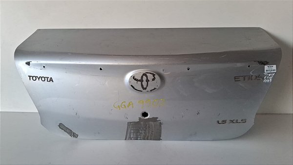 Tampa Traseira Toyota Etios Sedan 2013 a 2019 Com detalhe