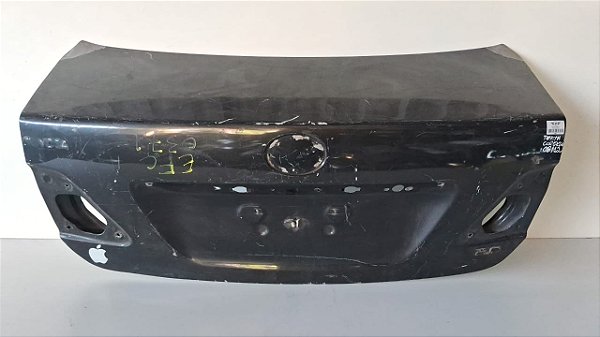 Tampa Traseira Toyota Corolla Sedan 2008 a 2012 Com detalhe