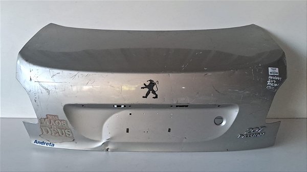 Tampa Traseira Peugeot 207 Sedan 2009 a 2015 Com detalhe