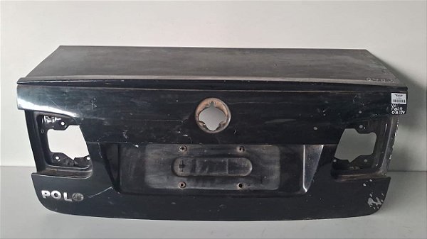 Tampa Traseira Vw Polo Sedan 2009 a 2014 Com detalhe