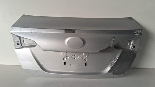 Tampa Traseira Toyota yaris Sedan 2018 a 2021 Com detalhe