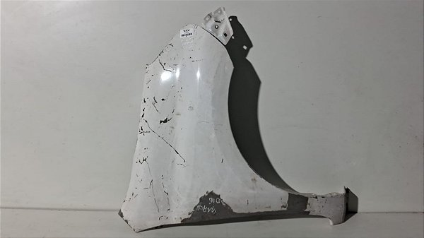 Paralama Lado Direito Nissan March 2016 a 2020 Com detalhe