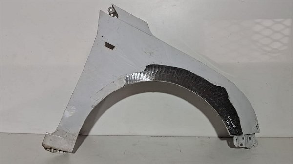 Paralama Lado Direito Gm Cruze 2011 a 2016 Com detalhe