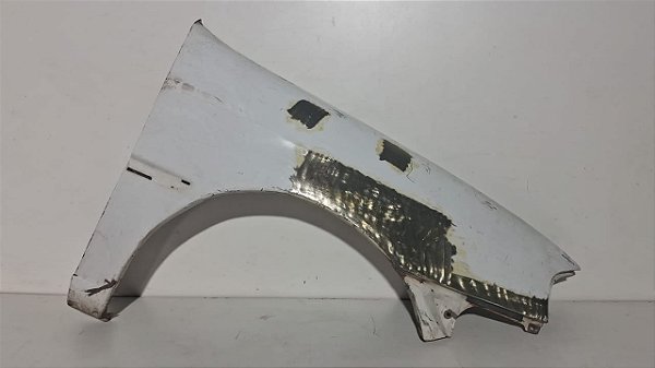 Paralama Lado Direito Vw Gol 1995 a 1999 Com detalhe