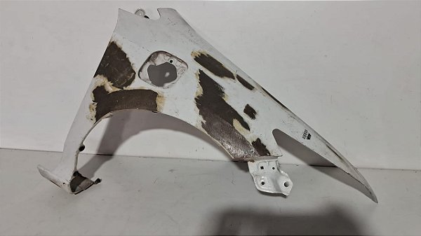 Paralama Lado Direito Honda Fit 2009 a 2013 Com detalhe