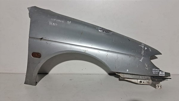 Paralama Lado Direito Renault Megane 1997 a 1999 Com detalhe