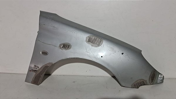 Paralama Direita Peugeot 206 1999 Com detalhe