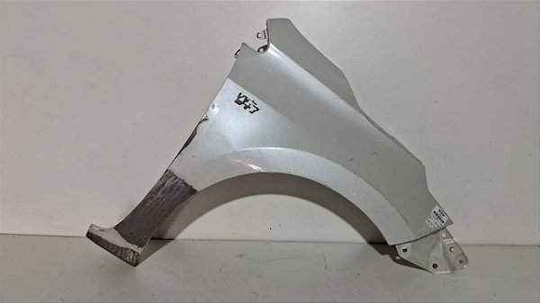 Paralama Direita Toyota Corolla 2014 a 2019 Com detalhe