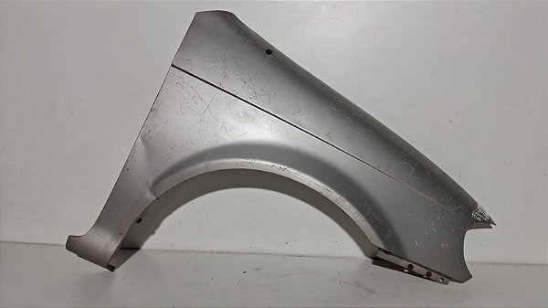 Paralama Direito kia Carnival 1999 a 2008Com detalhe