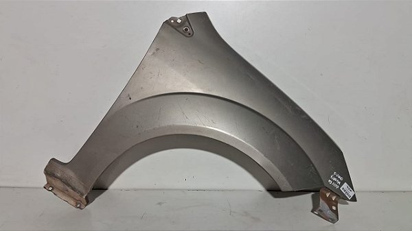 Paralama Direito Ford Fiesta 2003 a 2007 Com detalhe