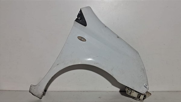 Paralama Direito Nissan Livina 2009 a 2013 Com detalhe