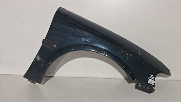 Paralama Direito Gm Vectra 1997 a 2005 Com detalhe