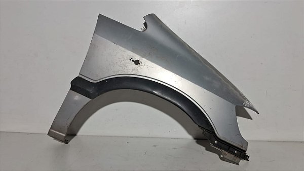 Paralama Direito Gm Zafira 2001 a 2012 Com detalhe