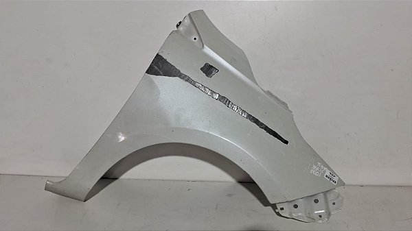 Paralama Direito Toyota Yaris 2018 a 2021Com detalhe