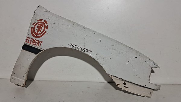 Paralama Direito Gm Vectra 1993 a 1996 Com detalhe