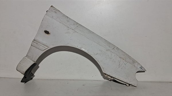 Paralama Direito Hyundai Elantra 1994 a 1996 Com detalhe