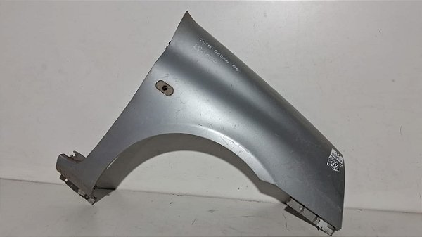 Paralama Direito Renault Clio 2003 a 2012 Com detalhe