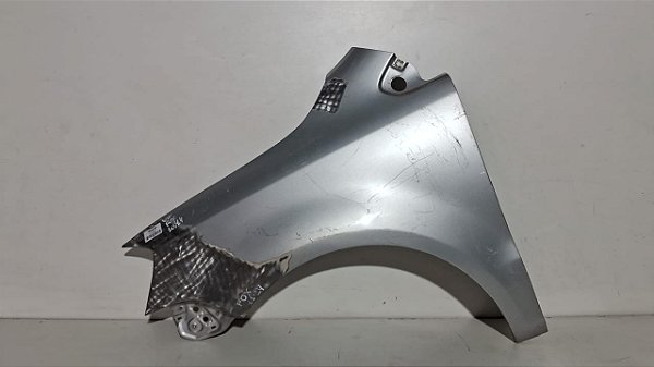 Paralama Esquerdo Vw Fox 2010 a 2014 Com detalhe