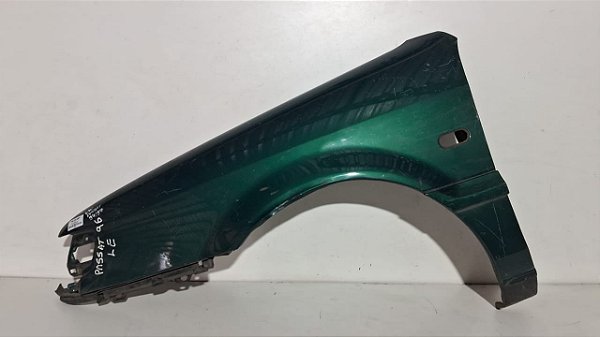 Paralama Esquerdo Vw Passat 1994 a 1997 Com detalhe
