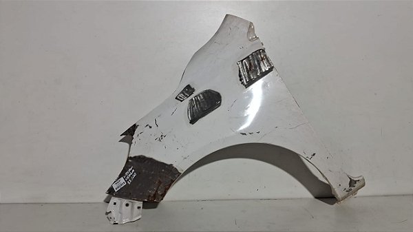 Paralama Esquerdo  Nissan Versa 2015 a 2020 Com detalhe