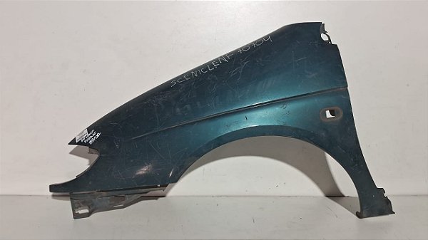 Paralama Esquerdo Renault Scenic 1999 a 2002  Com detalhe