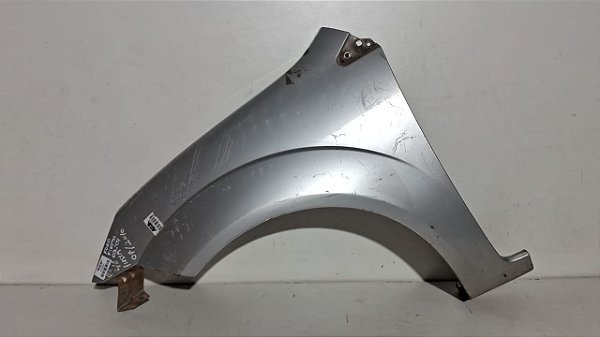 Paralama Esquerdo Ford Fiesta 2003 a 2007 Com detalhe