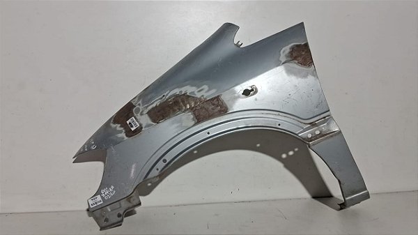 Paralama Esquerdo Gm Zafira 2001 a 2012 com detalhe
