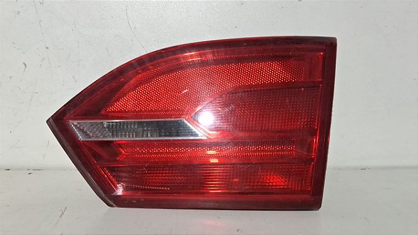 Lanterna Direito Tampa Sedan  Vw Jetta 2011 a 2015