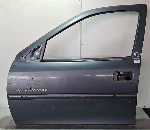 Porta Dianteira Esquerda Gm Vectra 1997 a 2005 Com detalhe