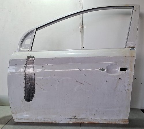 Porta Dianteira Esquerda Hyundai Hb20 2020 a 2022  detalhe