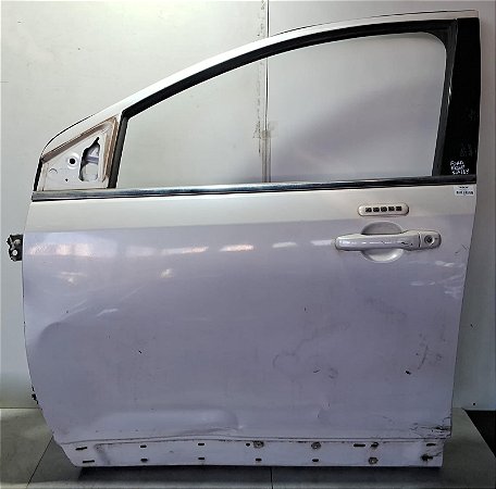 Porta Dianteira Esquerda  Ford Edge 2012 a 2014 detalhe